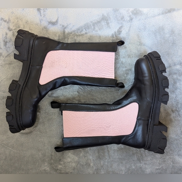 Public Desire Kira Chelsea Lug Sole Boots - Picture 1 of 16